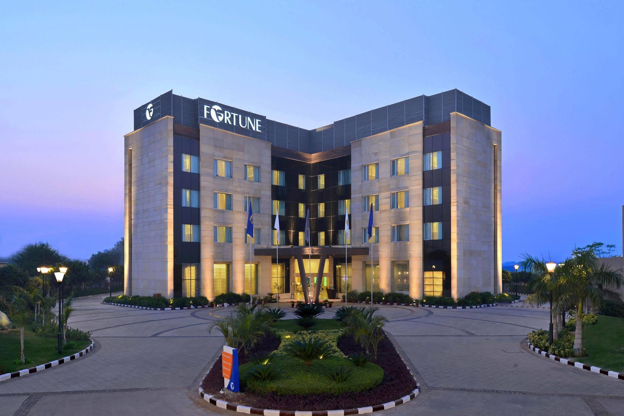 Bhiwadi Fortune Park Orange, Sidhrawali, Gurugram - Member Itc Hotels' Group מראה חיצוני תמונה
